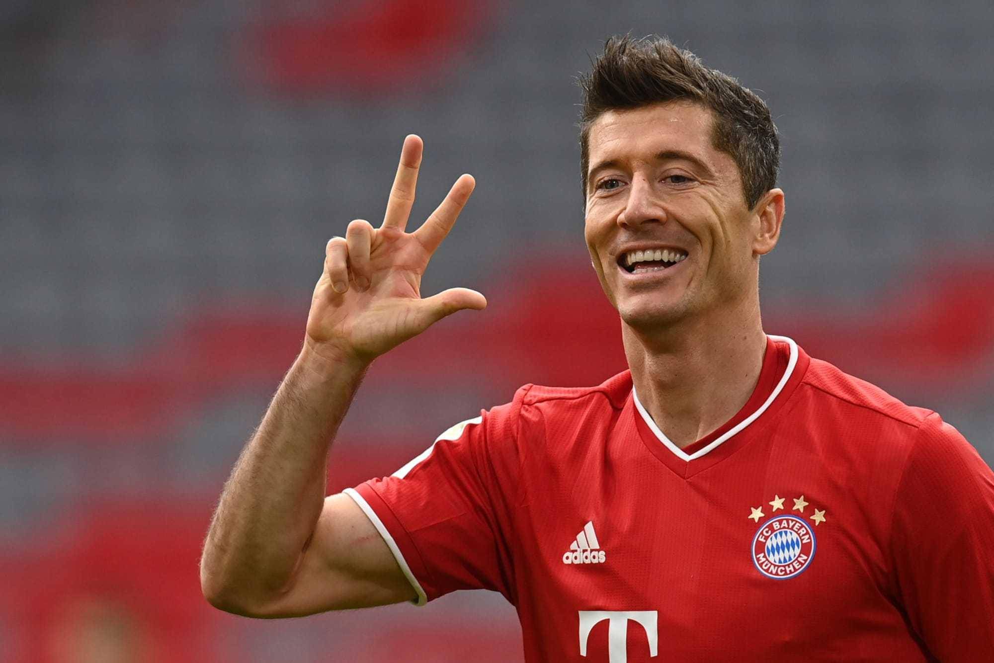  莱万多夫斯基意外战胜DWG，晋级下一阶段引爆全场！-九游会网站娱乐