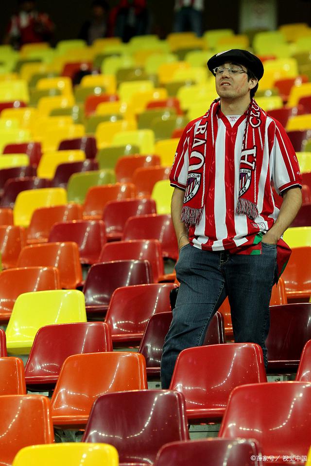 包含国际比赛日马德里竞技调整名单以备国王杯，完成体检环节打磨，悬念犹存，临场指挥获称赞的词条